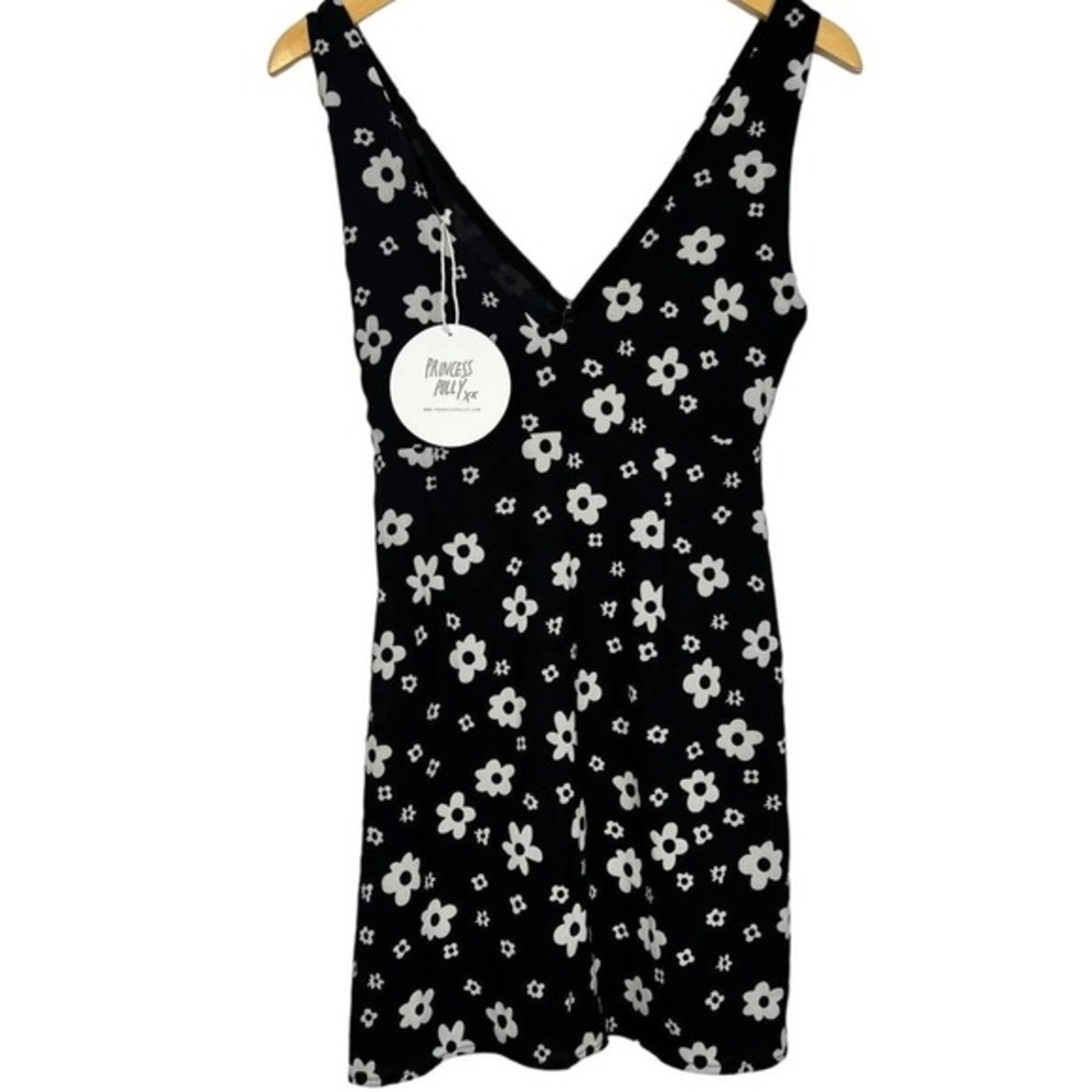 Princess Polly Quincy Mini Dress Black White Daisy Floral V-Neck Size US 2 NEW - Picture 4 of 9